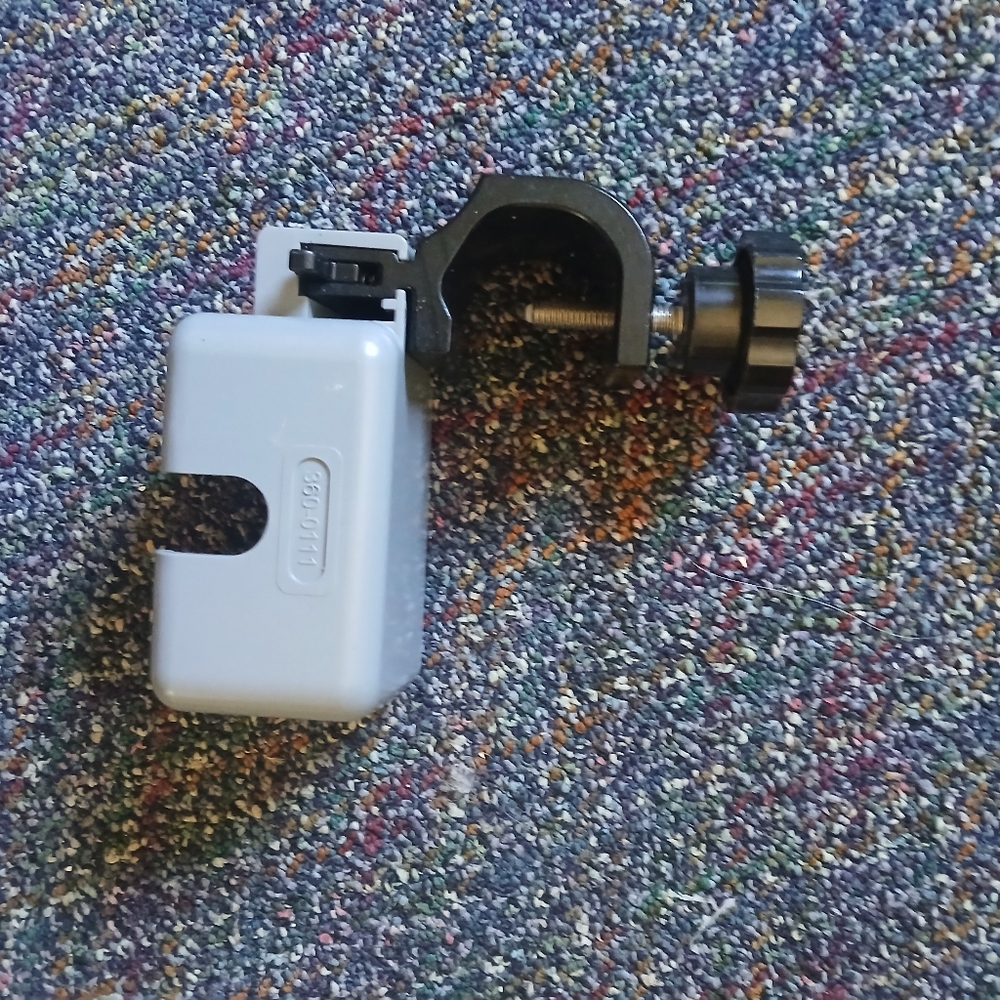Samsung White and Black Device Clamp